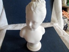BUSTE DE JEUNE FILLE BISCUIT