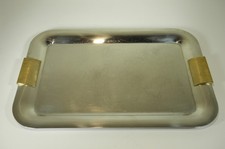 Plateau inox et métal doré -