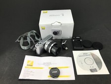 NIKON 1 J2 MODEL 1 NIKKOR Zoom Lens Kit  Appareil photo numérique fonctionne