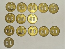 - 14 CHIFFRES LAITON Découpé