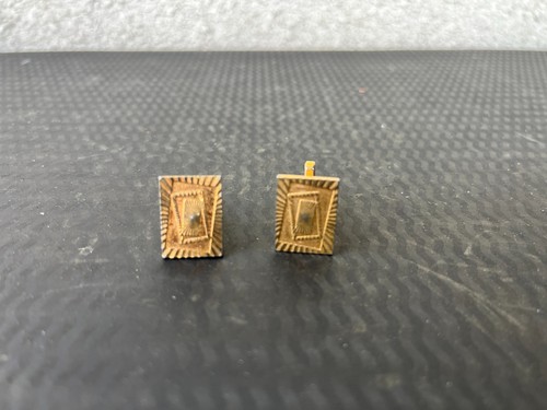 grave boutons manchette
