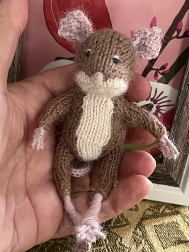 Petite souris tricoté main - petite,
