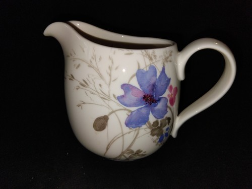 Pot lait porcelaine - en,