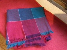 Étole laine tons bordeaux .( C/F/V)