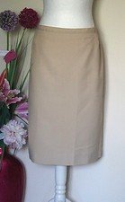 Vêtement occasion femme : Jupe beige - T : 46 / 48