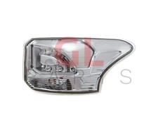 LAMPE FEU ARRIERE POUR MITSUBISHI OUTLANDER 2015-2018 Blanc Droite 8330A790