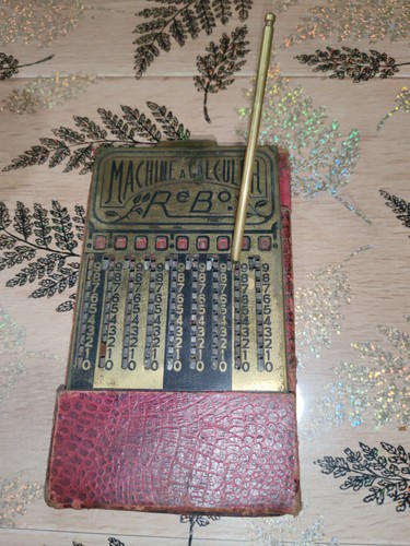 Ancienne machine calculer - machine,