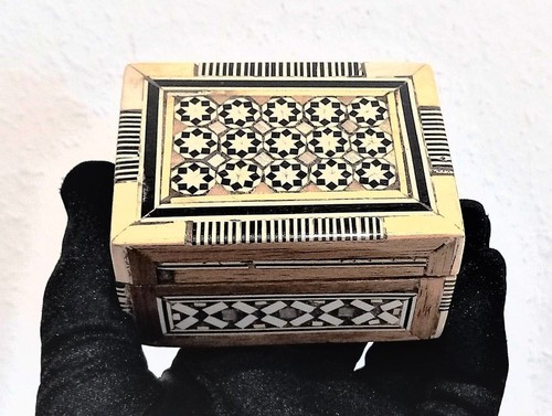 Boîte marqueterie bois os - en,