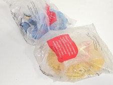 Lot 2 figurines jouets