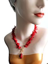 collier en petites perles  en