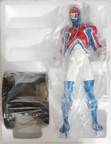 Captain britain bowen - britain,