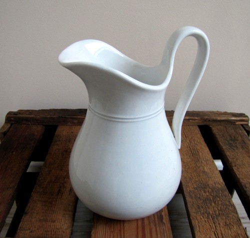 Ancien pichet blanc porcelaine - pichet,