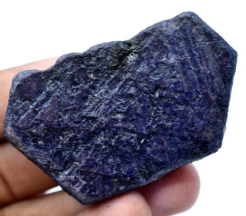 Saphir bleu naturel - saphir,