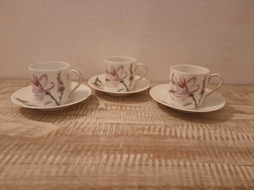Tasses sous à - 3,