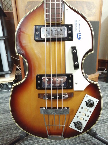 Guitare basse électrique