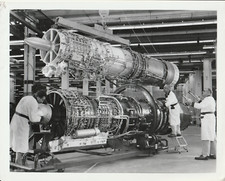 CONSTRUCTION REACTEUR AVION à REACTION  AVION AVIATION AERONAUTIQUE 26 x 20 cm