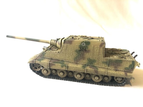 Dragon armor char tank - 1/72,