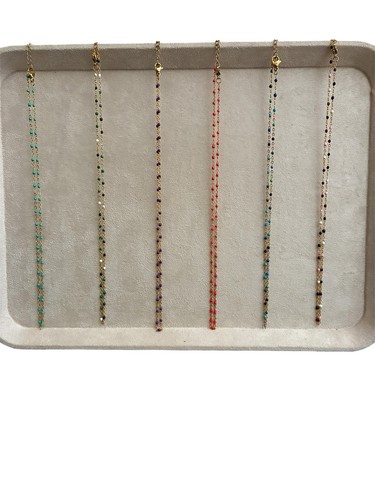 Collier fin perles colorées