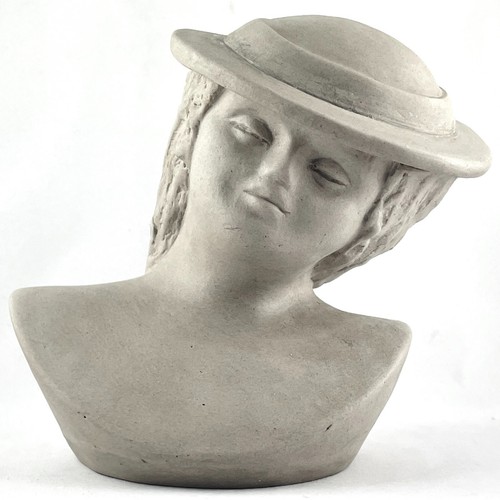 Buste féminin sculpture - buste, le