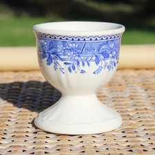 Ancien coquetier en faïence