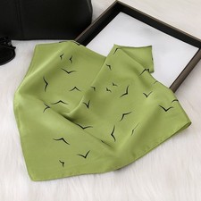 Foulard carré femme business décontracté 70 cm mouette imprimé faune soie si