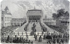 TRÔNE ROYAL élevé sur le