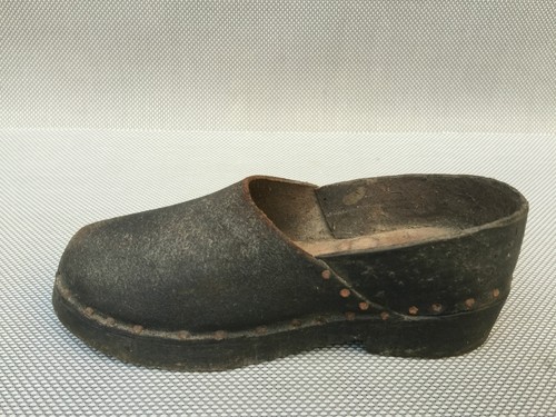 Ancienne chaussure cuir - ancienne, en