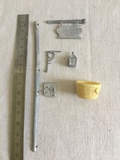 Figurine Andrea Miniatures? Moyen Âge. Enseigne et accessoires échoppe, magasin