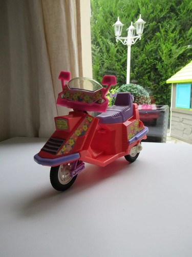Ancien scooter - 9,