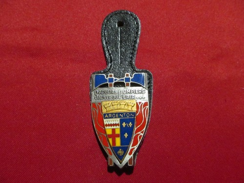 Insigne pucelle sapeurs - pucelle,