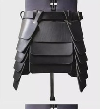 Ceinture en cuir clouté