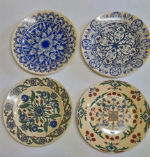 4 ASSIETTES EN FAIENCE  DECOR IZNIK VERELST MALINES EN BELGIQUE 1887