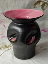 ANCIEN VASE ROSE ET NOIR