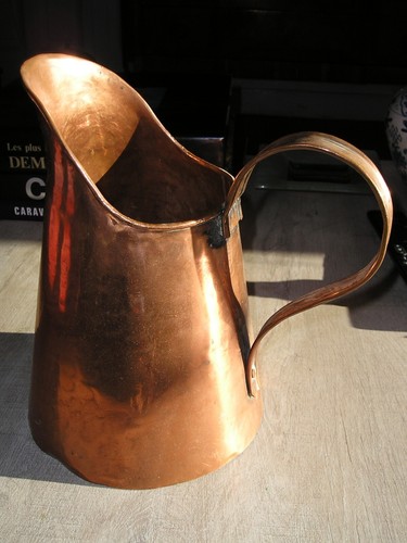 Grand broc ancien - en, cuivre