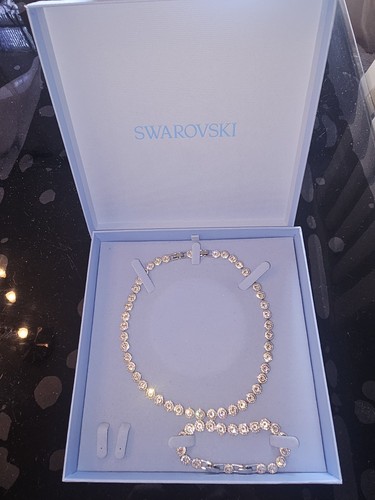 Parure bijoux swarovski - bijoux,