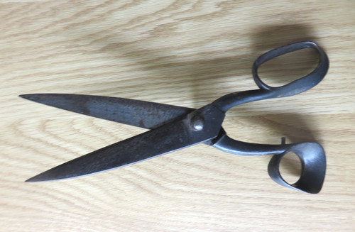 Ciseau tailleur ancien - -,