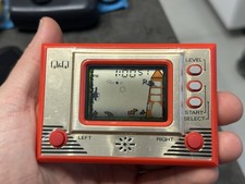 Q&Q Card Game Clock - Dracula Boxed. Unit very good condition (QQ,Q & Q)