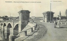 TOURNUS le pont