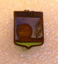 BROCHE ANCIENNE BLASON PLEUMEUR-BODOU LE PLANETARIUM LE RADOME CITE DES TELECOMS