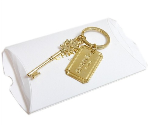 Authentique porte clés chanel - authentique,