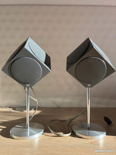 Bang olufsen vintage pair of - &,
