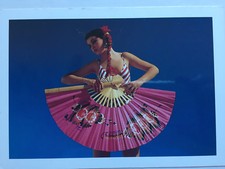 Carte Postale   CHRIS  NIKOLSON   Postcard  Femme  Woman  Eventail