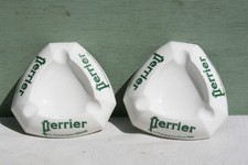 lot de 2 cendriers publicitaires anciens Perrier.