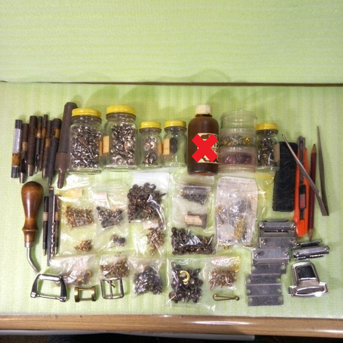 Pièces artisanat cuir - pièces, en