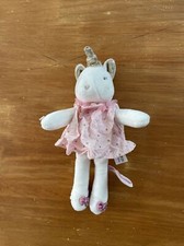 DOUDOU ET COMPAGNIE Pantin ATTRAPE-RÊVE Licorne DC3539 Robe Rose Doré Plumes