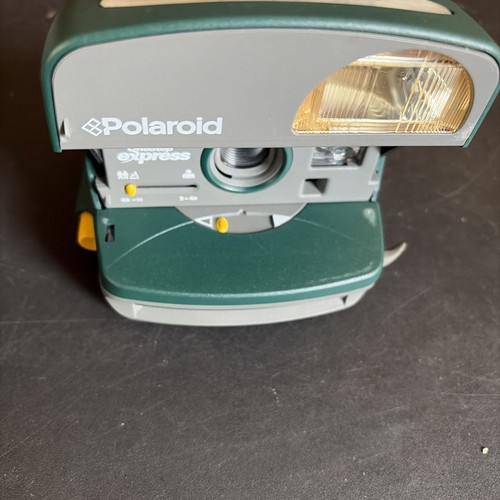 Vintage polaroid 600 - one, step