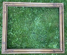 C1930 ANCIEN CADRE EN BOIS SCULPTE DORE A LA FEUILLE D'OR FORMAT 25F OLD FRAME