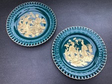 2 assiettes décoratives KG