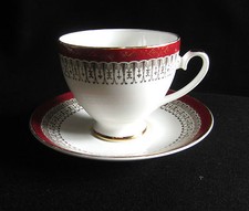 ancienne tasse à thé teacup Royal grafton bone china service majestic N°1