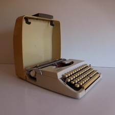 Machine à écrire mécanique